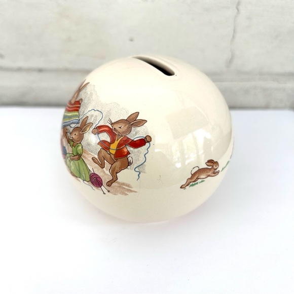 Bunnykins Royal Doulton Round Bank Bunnies Knitting - Picture 5 of 9